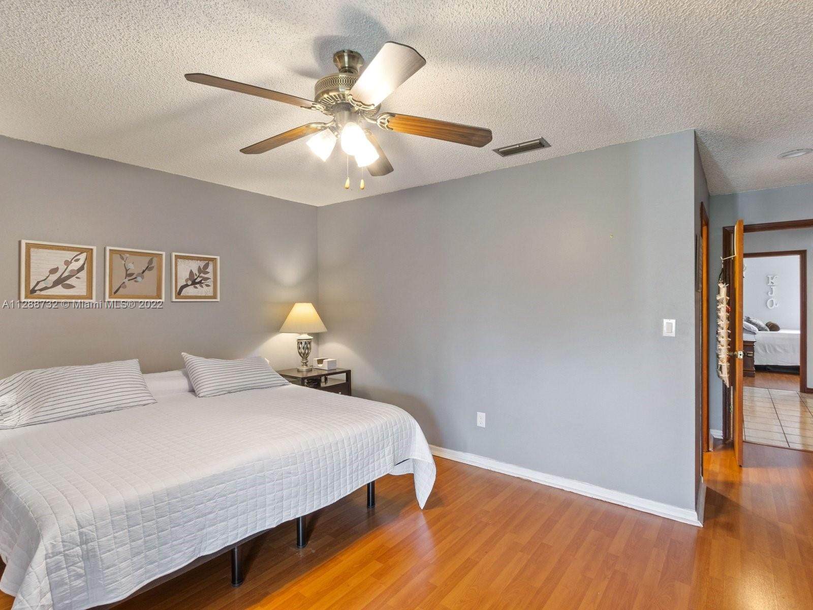 CHESTNUT - Residential