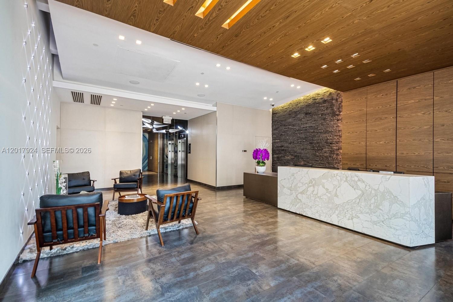 3250 NE 1st Ave 916