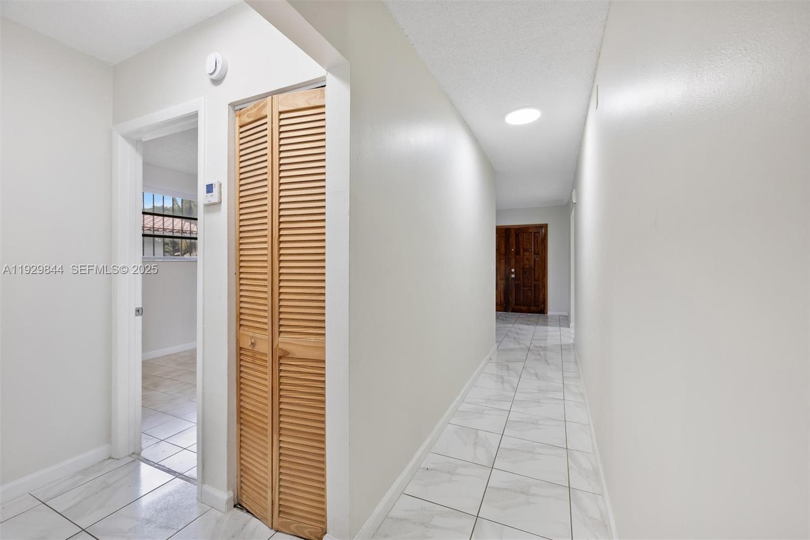 AMD PLAT ADELE HEIGHTS - Residential Lease