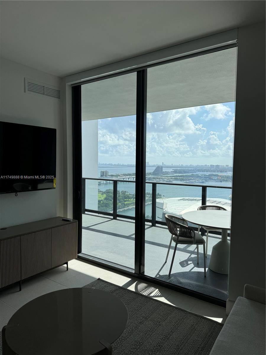 Rental Property at 601 Ne 1st Ave 2615, Miami, Broward County, Florida - Bedrooms: 3 
Bathrooms: 3  - $8,000 MO.