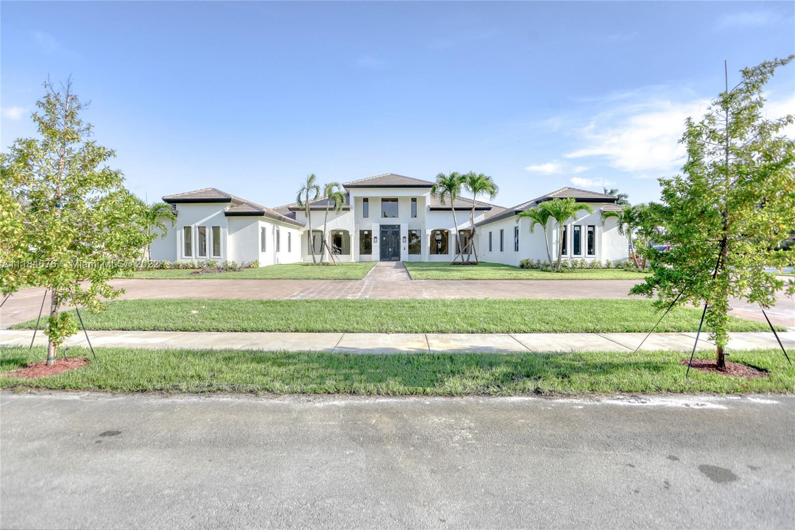 Property for Sale at 6087 Wildcat Run, West Palm Beach, Palm Beach County, Florida - Bedrooms: 4 
Bathrooms: 6  - $2,450,000
