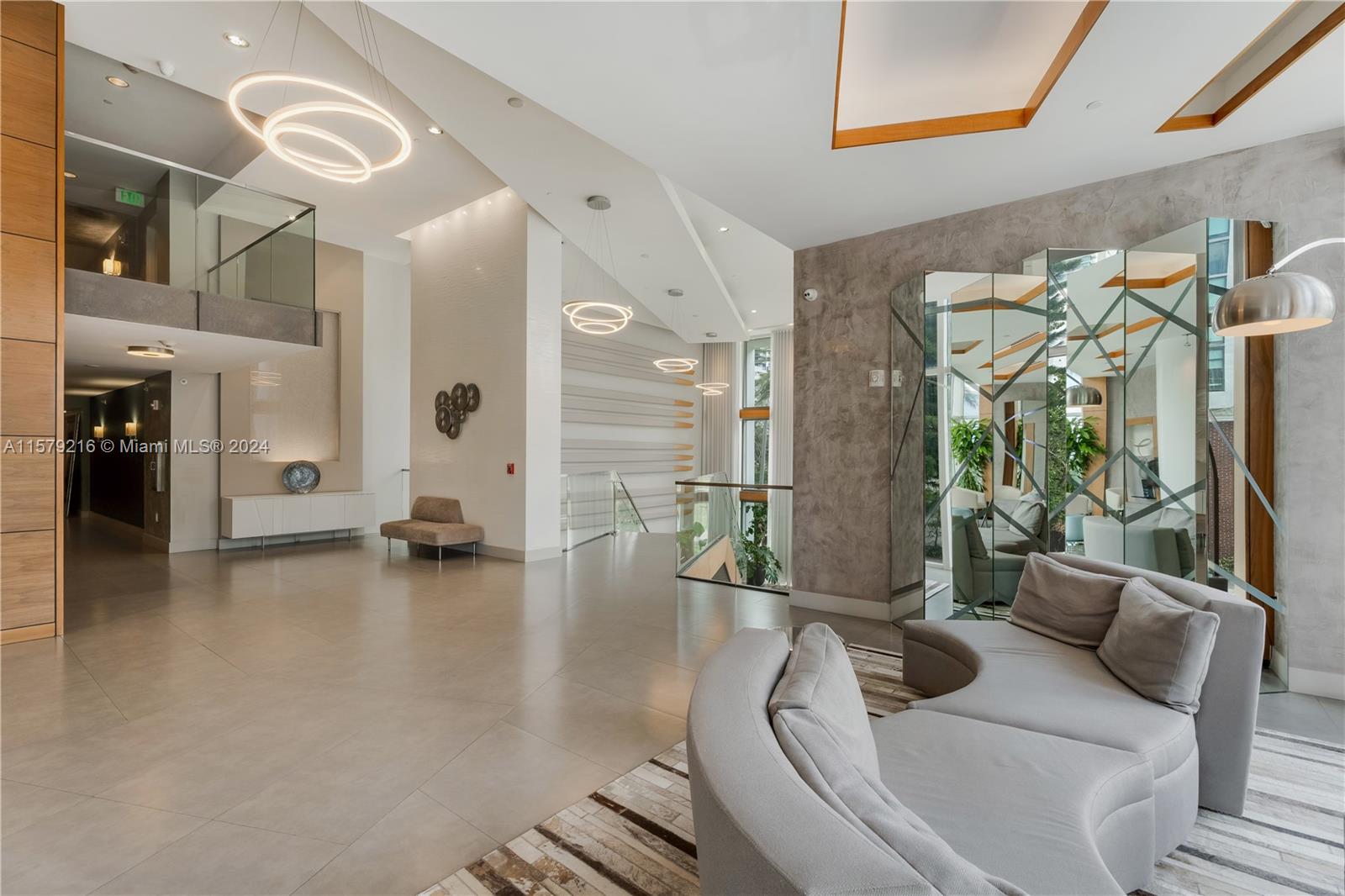 BAY HOUSE MIAMI - Residential