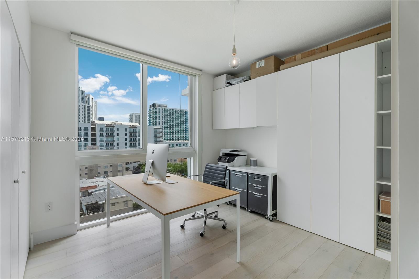 BAY HOUSE MIAMI - Residential