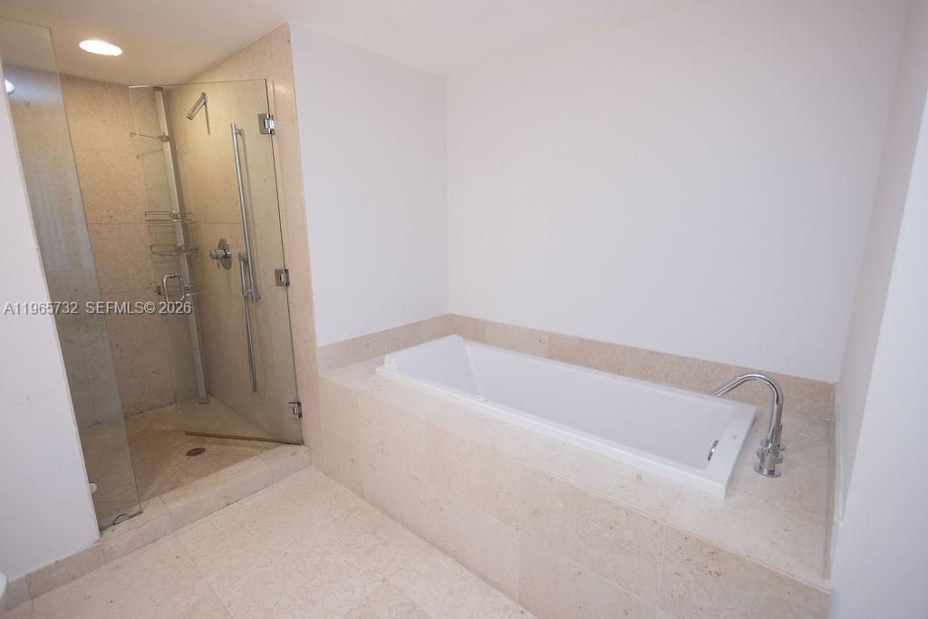 ICON BRICKELL CONDO NO 1 - Residential