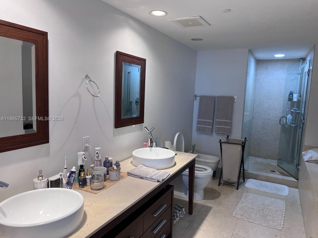 ICON BRICKELL CONDO NO 1 - Residential