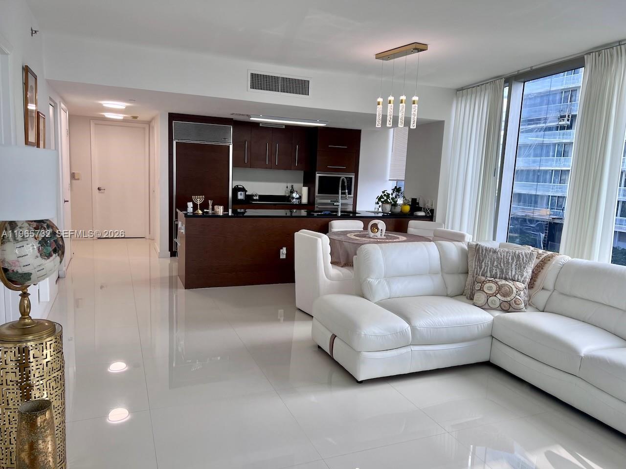ICON BRICKELL CONDO NO 1 - Residential