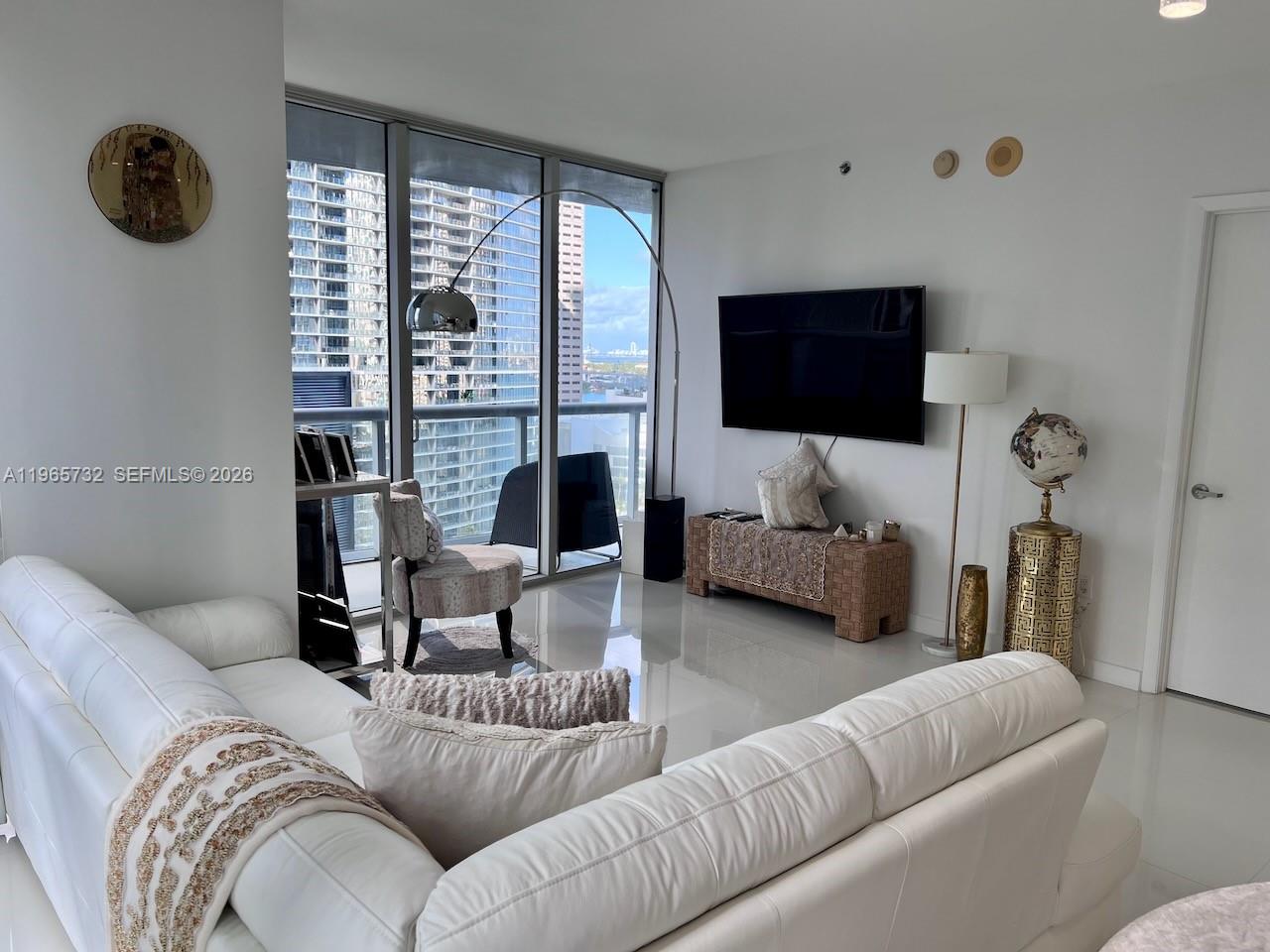 ICON BRICKELL CONDO NO 1 - Residential