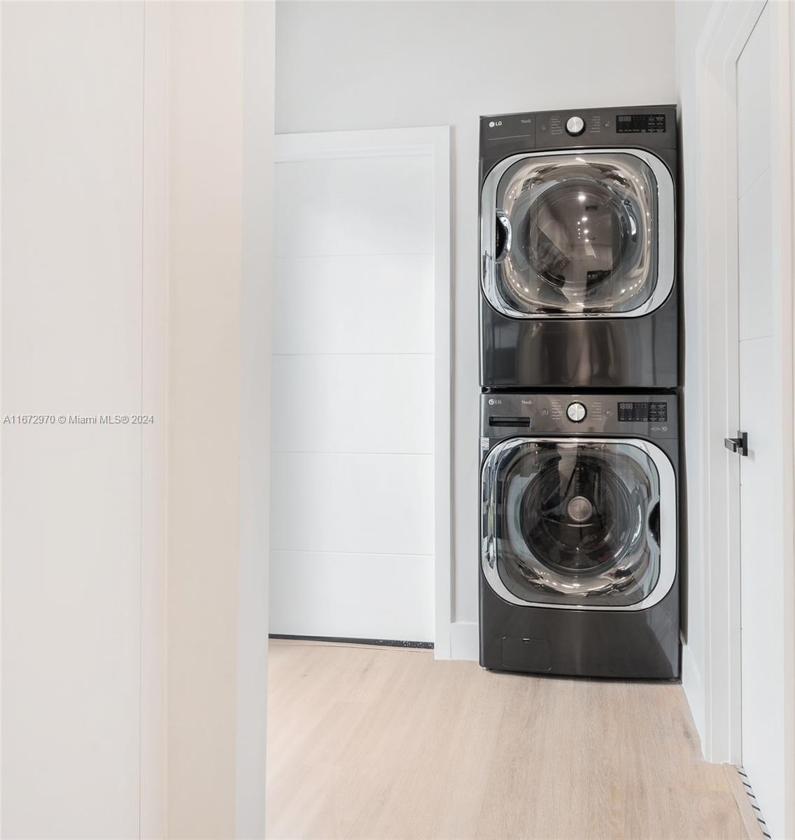 ALTOS DEL MAR NO 4 - Residential