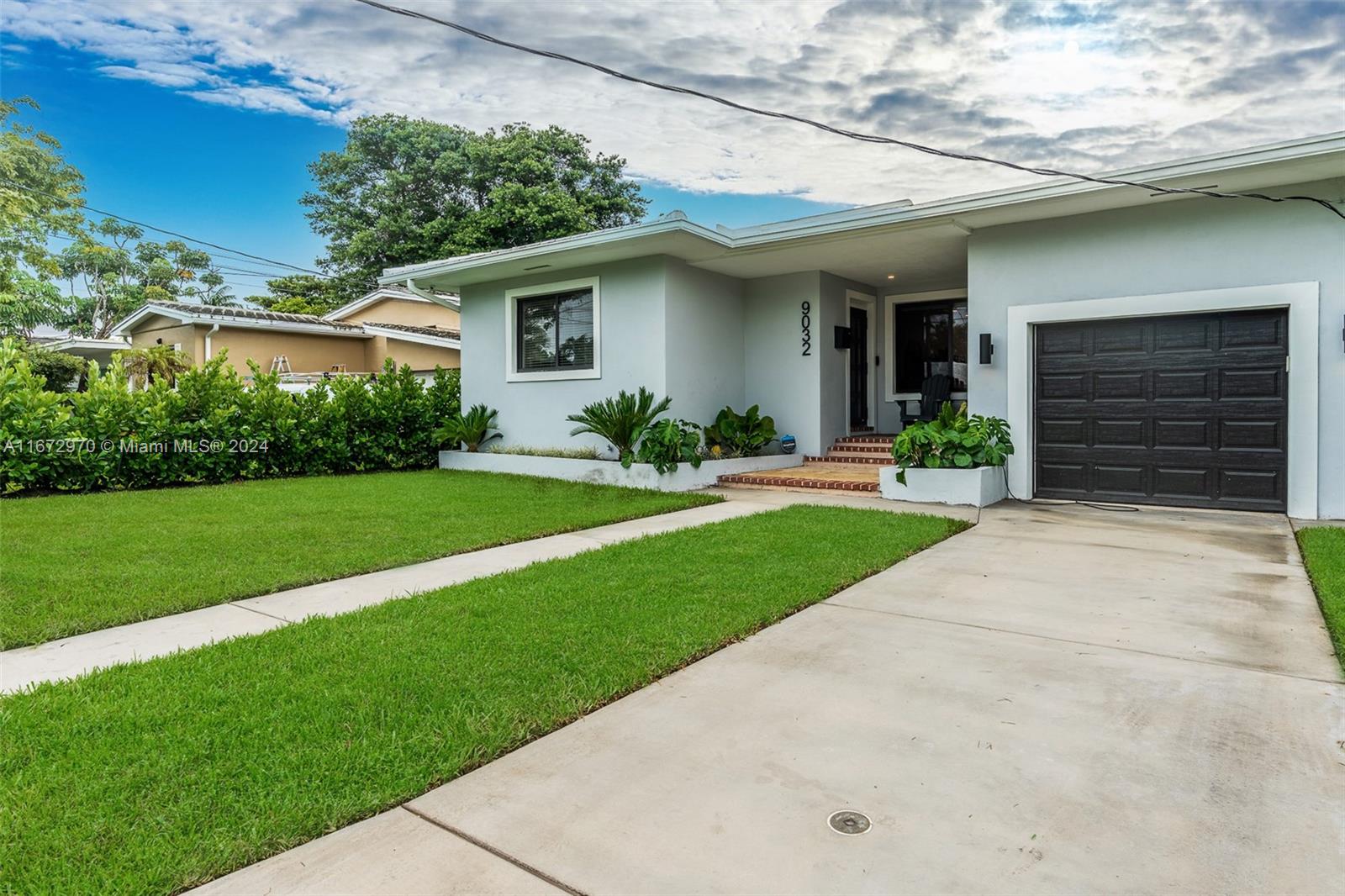 ALTOS DEL MAR NO 4 - Residential