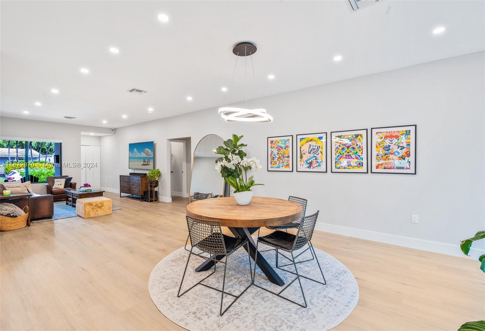 ALTOS DEL MAR NO 4 - Residential