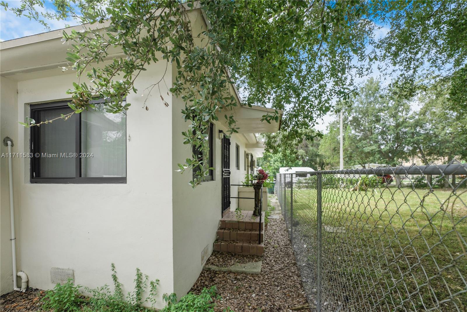 PETERS ADDN TO PRAMAR SUB - Residential Income