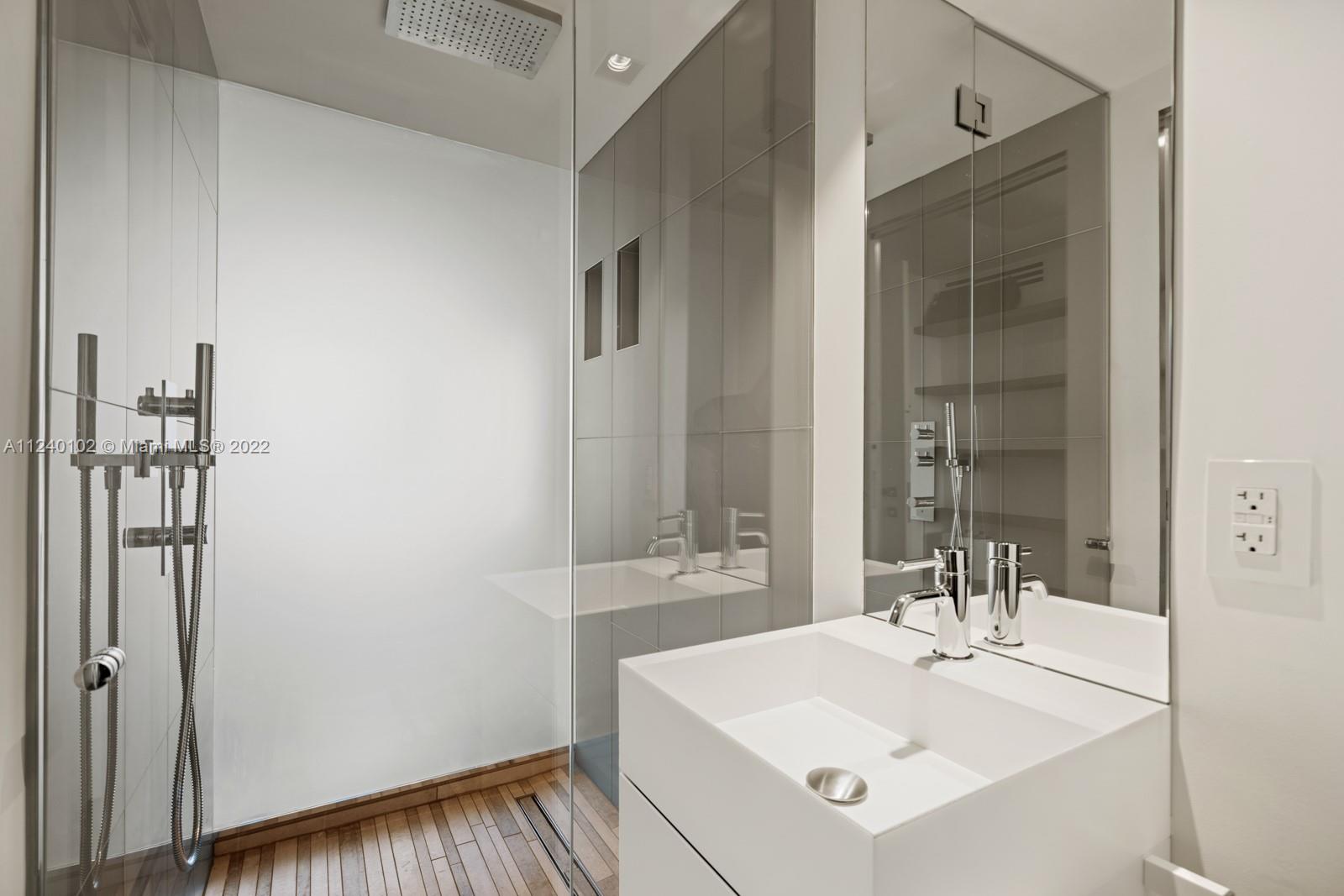 NINE ISLAND AVENUE CONDO - Residential