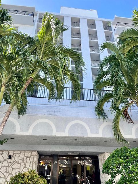 Photo of 899 West Ave #5C, Miami Beach, FL 33139 (MLS # A11887601)