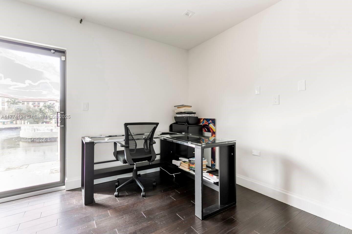 MIDDLE RIVER ESTATES - Residential Lease