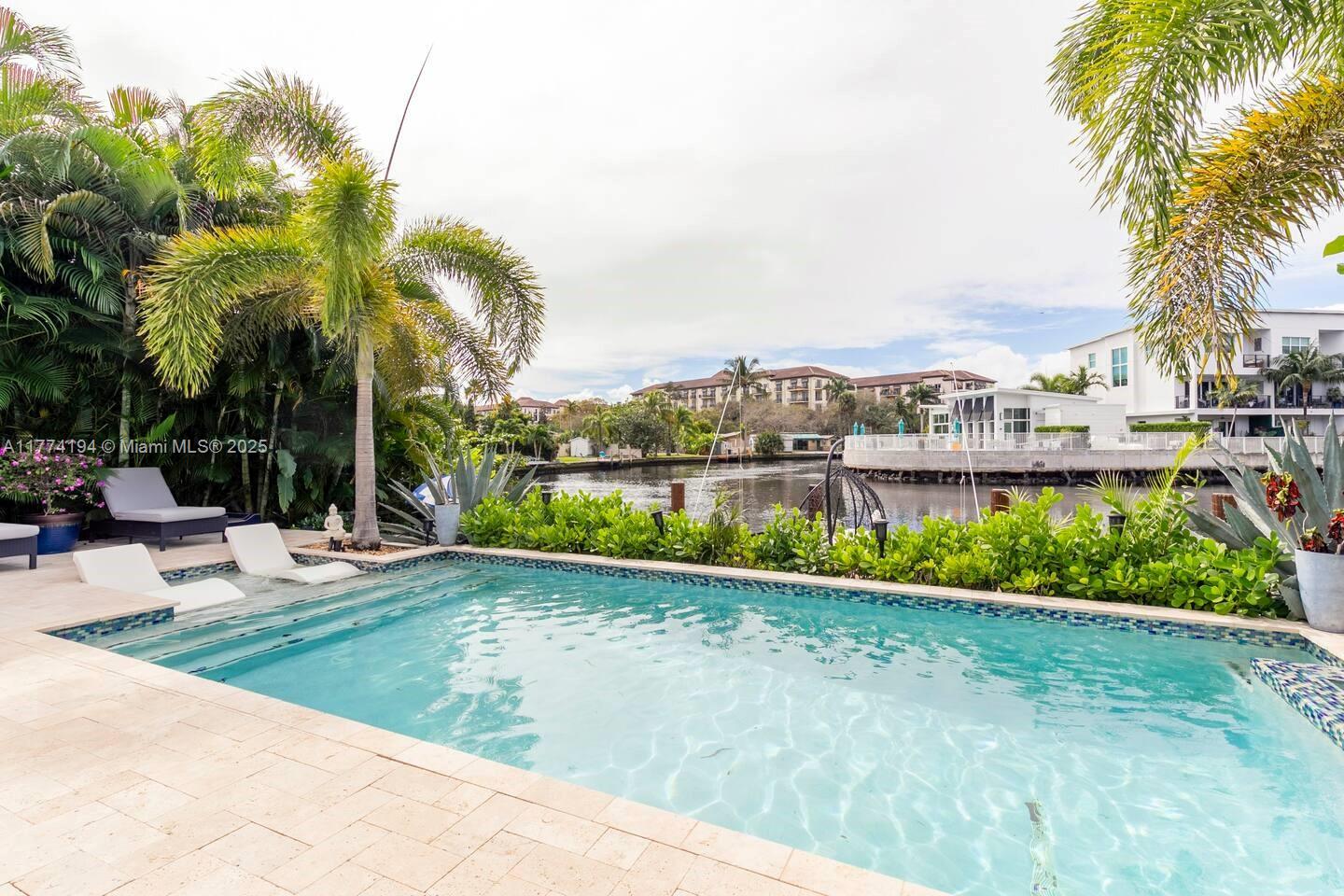 2809 NE 14th Ave 2809