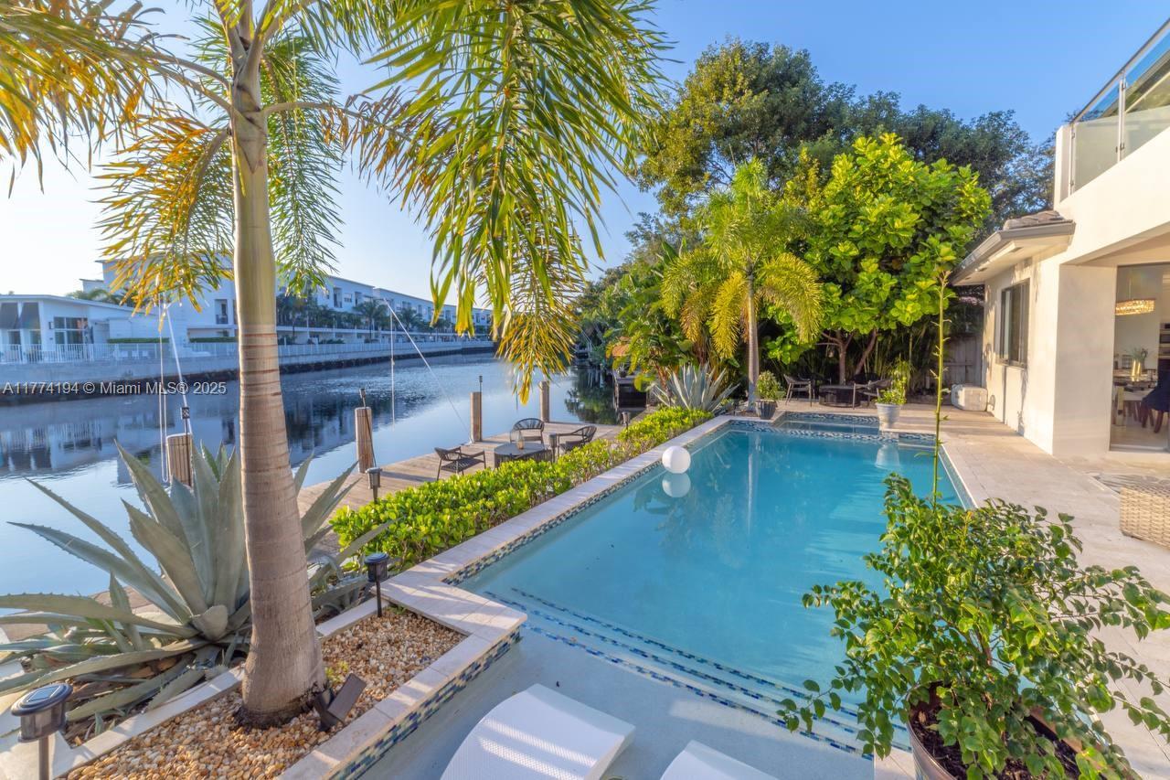 MIDDLE RIVER ESTATES - Residential Lease