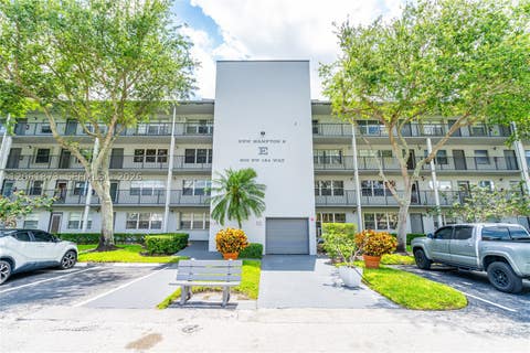 Photo of 300 SW 134th Way #413E, Pembroke Pines, FL 33027 (MLS # A12061873)