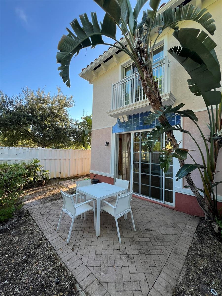 Santa Barbara Villas - Residential