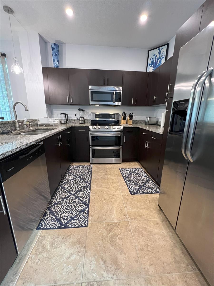 Santa Barbara Villas - Residential