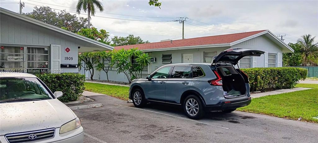 Photo of 1905 Miami Rd #3, Fort Lauderdale, FL 33316 (MLS # A11851106)