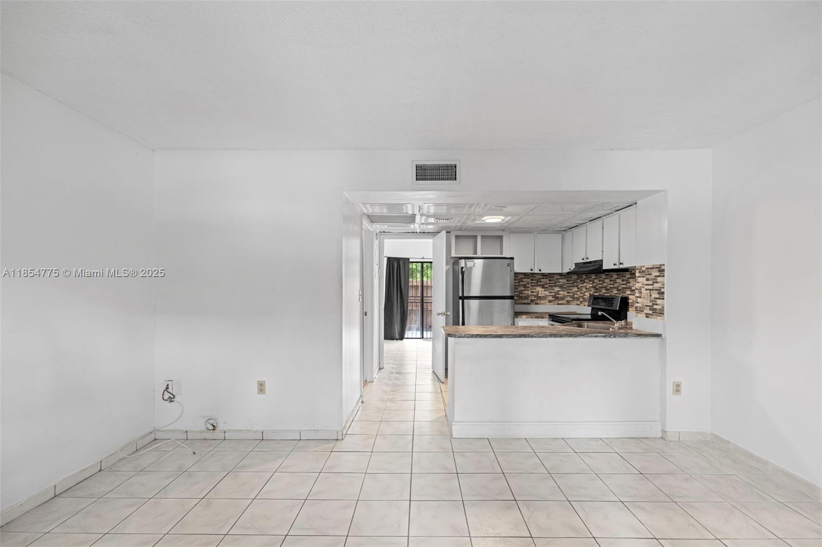 2178 W 60th St 18112
