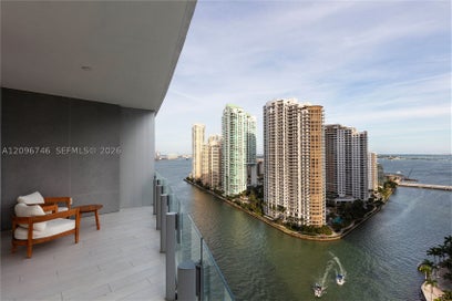 300 S Biscayne Blvd Way 2107 Miami FL 33131