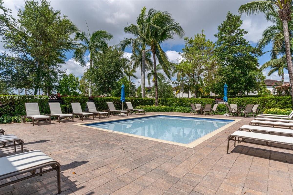 COCO PALM ESTATES - Residential