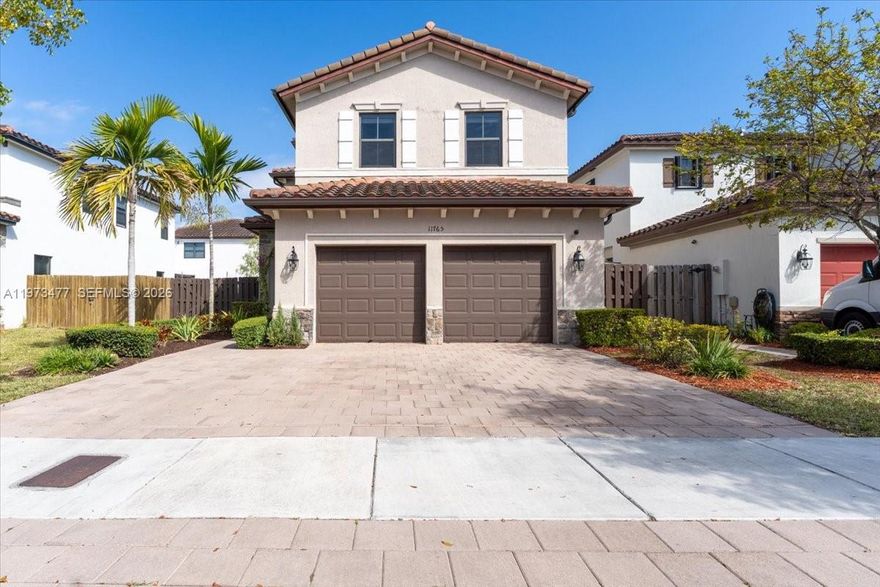 Discover this gem in sought-after Artesa: a 3-bedroom, 2.5-bath home with soaring ceilings, open plan and impeccable finishes. Spacious paved driveway with parking for up to 6 vehicles. The two-car garage includes EV-charging infrastructure. Upgrades also include new gutters, brand-new appliances (washer and dryer included) and an extended patio with pavers ready for a future pool. Resort-style amenities (clubhouse, pool, gym and playground) and quick access to the Florida Turnpike and the thriving Princeton/Homestead area. A rare opportunity; schedule your private tour today at (786)2198676