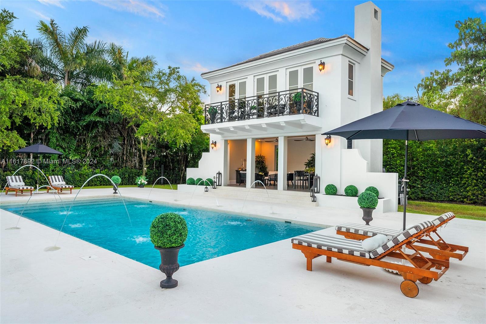 PONCE GATE - Residential