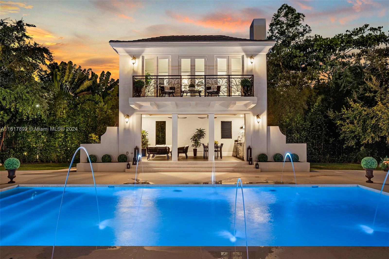 PONCE GATE - Residential