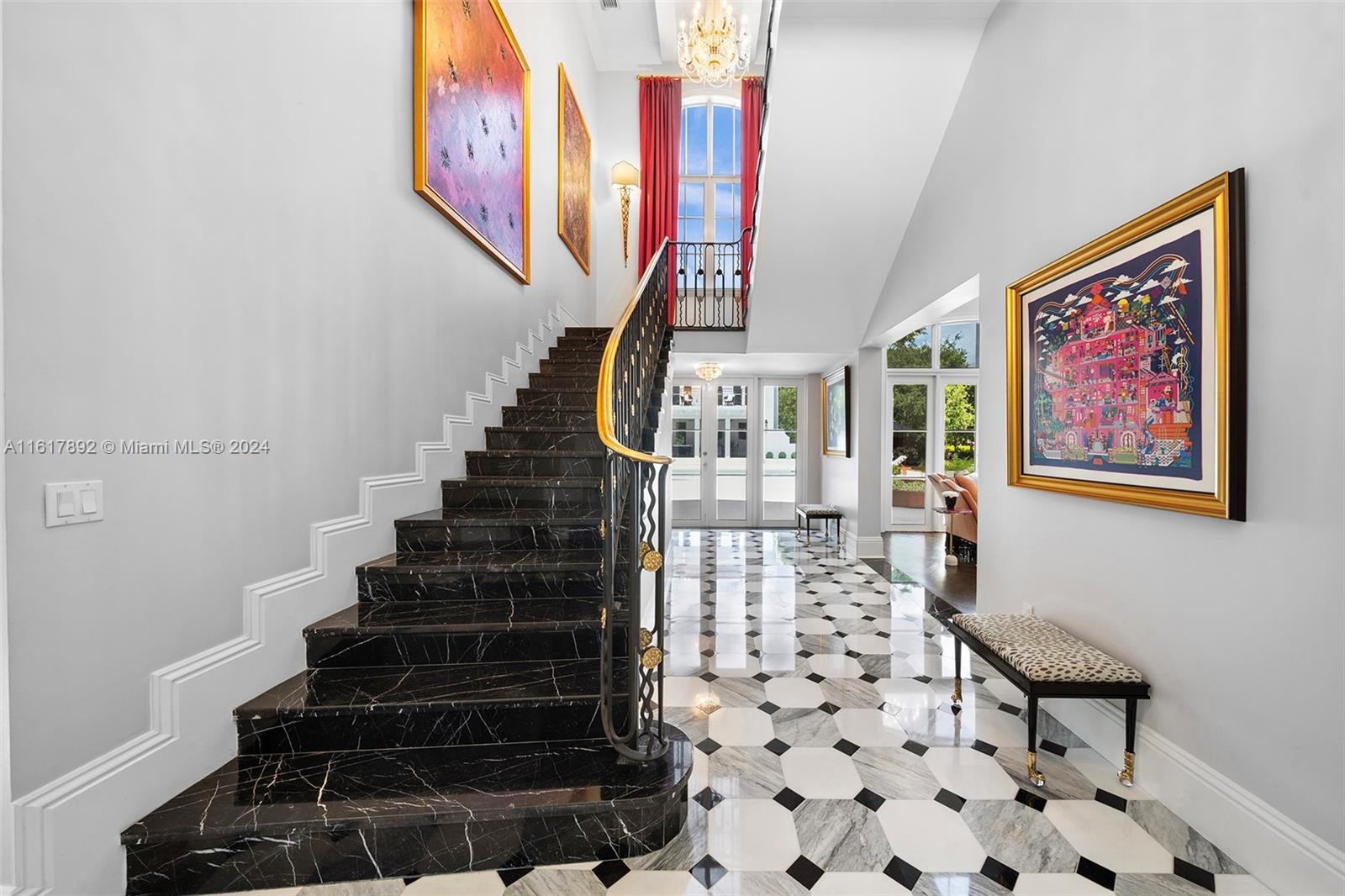 PONCE GATE - Residential