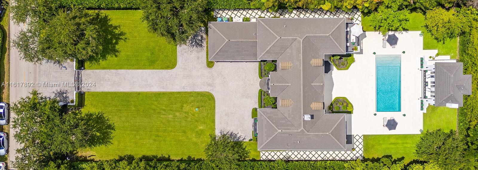 PONCE GATE - Residential