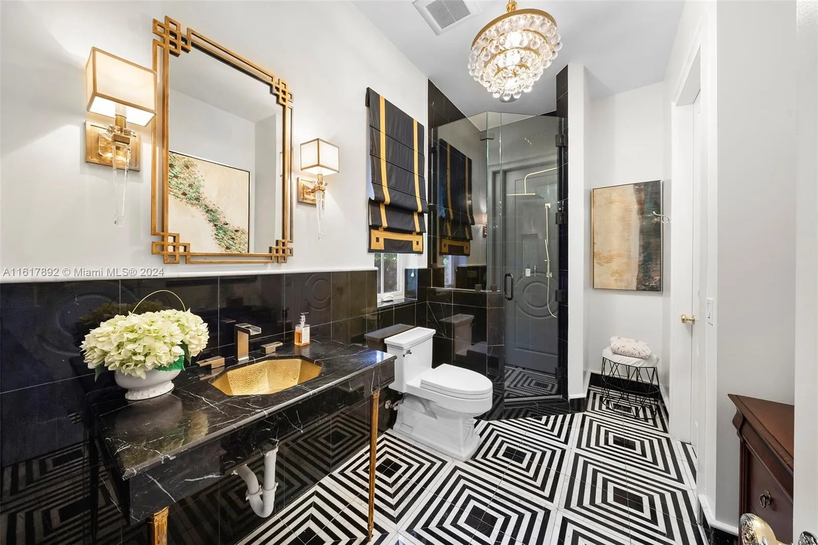 Miami, Florida 33143, United States, 8 Bedrooms Bedrooms, ,8 BathroomsBathrooms,Residential,Pending,53280