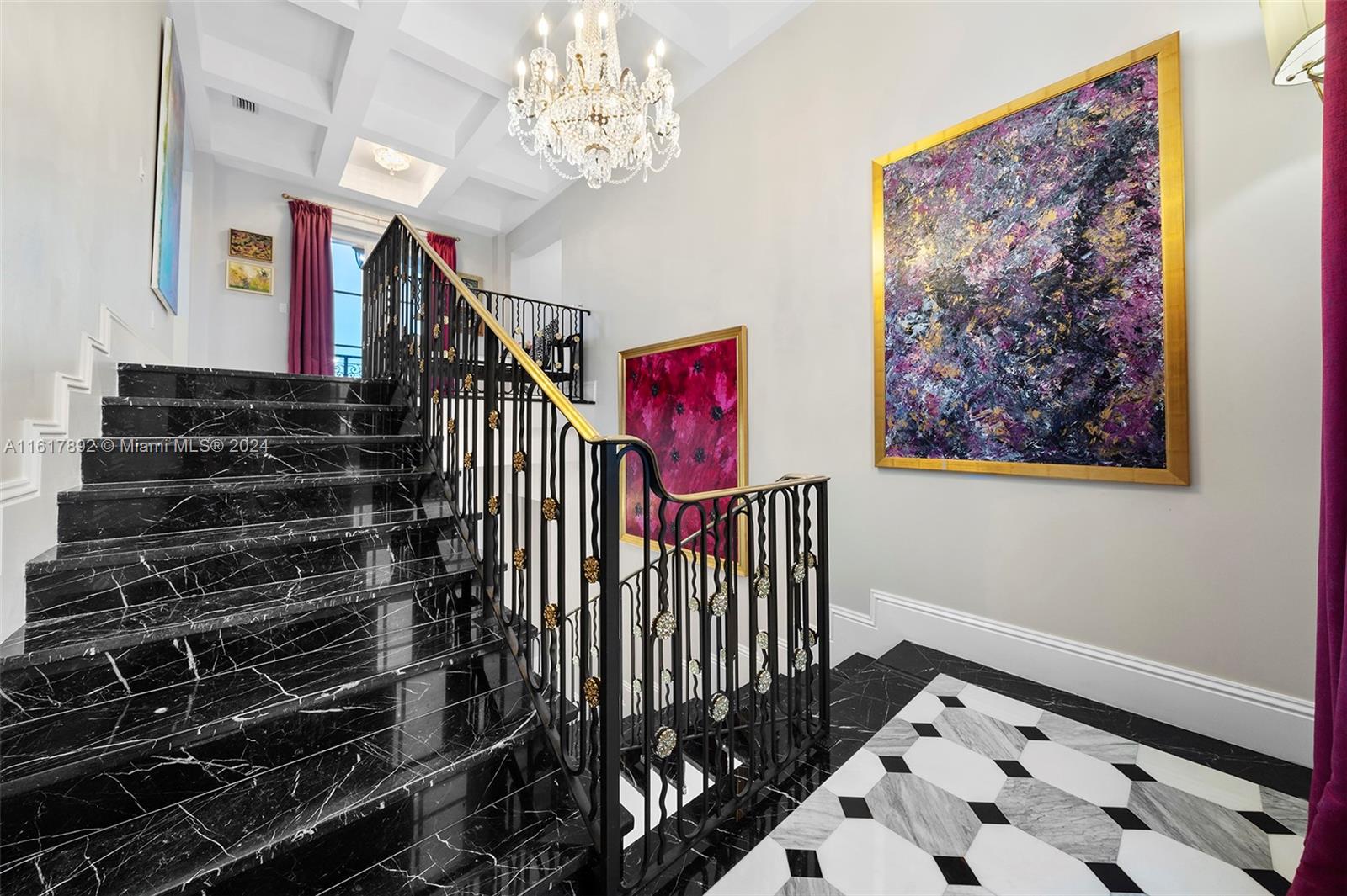 PONCE GATE - Residential