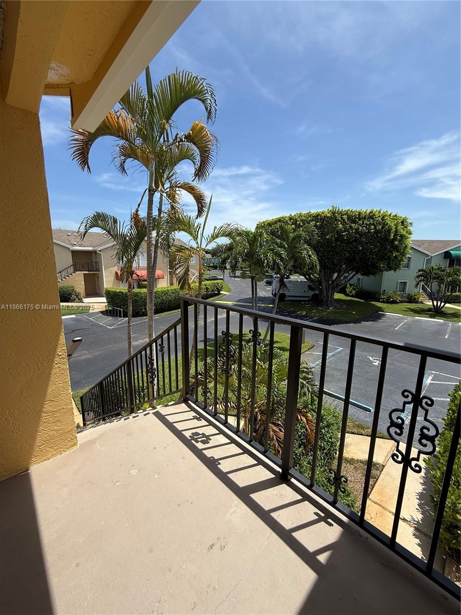 WATERSIDE VILLAGE OF PALM - Residential