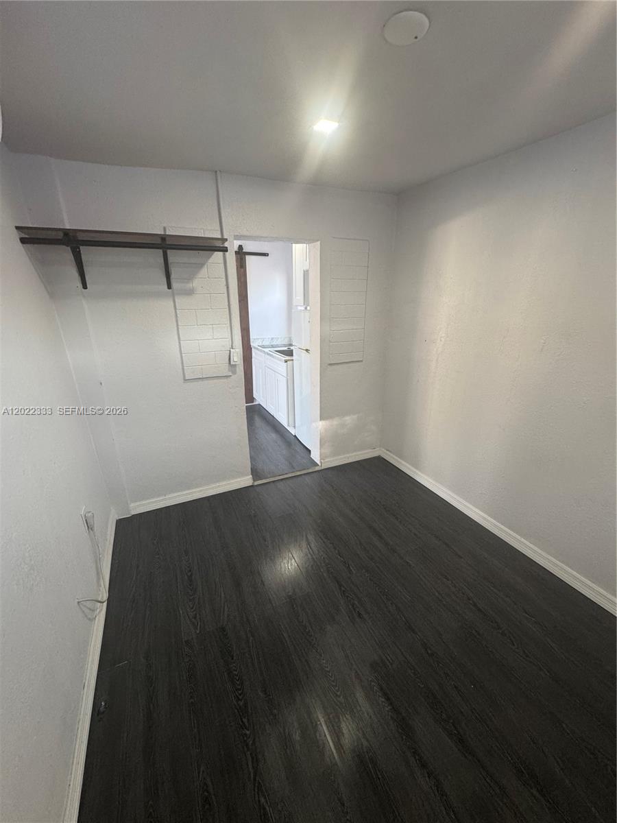 BISCAYNE HIGHLANDS - Residential Income
