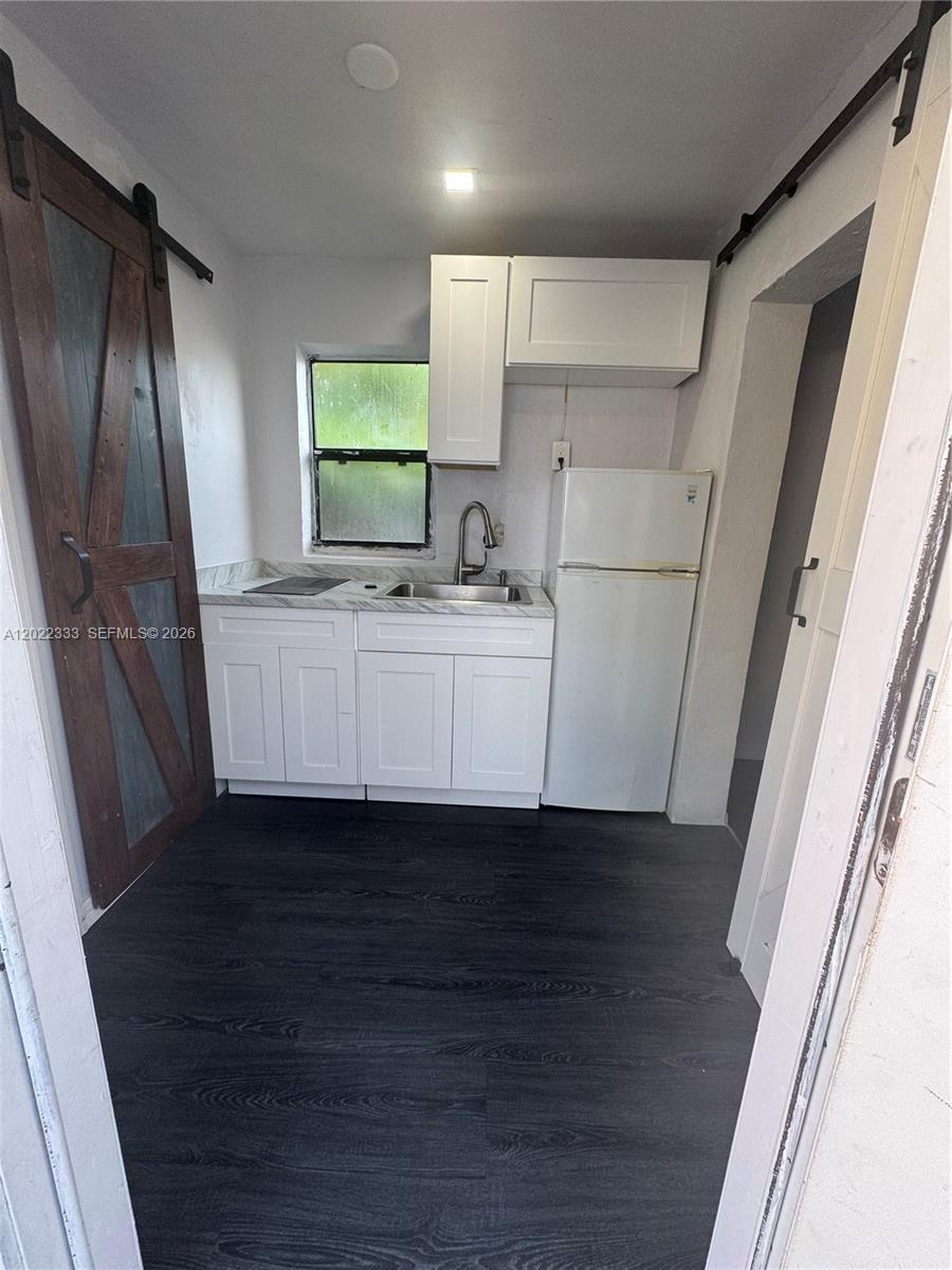 BISCAYNE HIGHLANDS - Residential Income