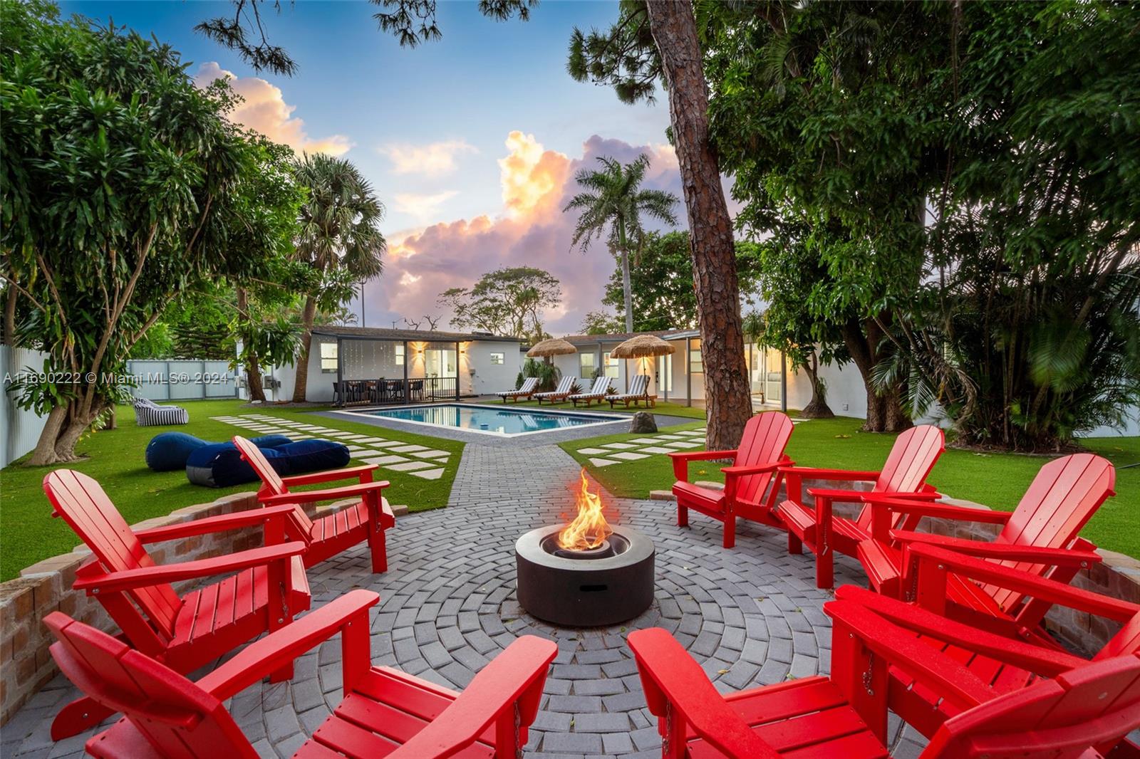 Property for Sale at 1899 Ne 49th Ct, Pompano Beach, Broward County, Florida - Bedrooms: 6 
Bathrooms: 4  - $975,000