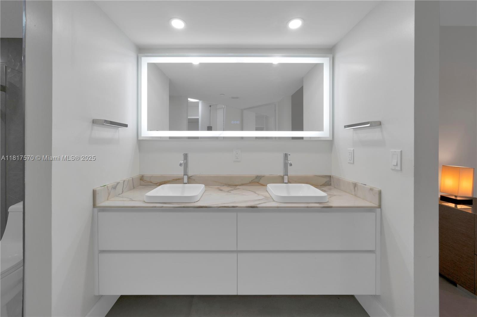 FALMOUTH - Residential
