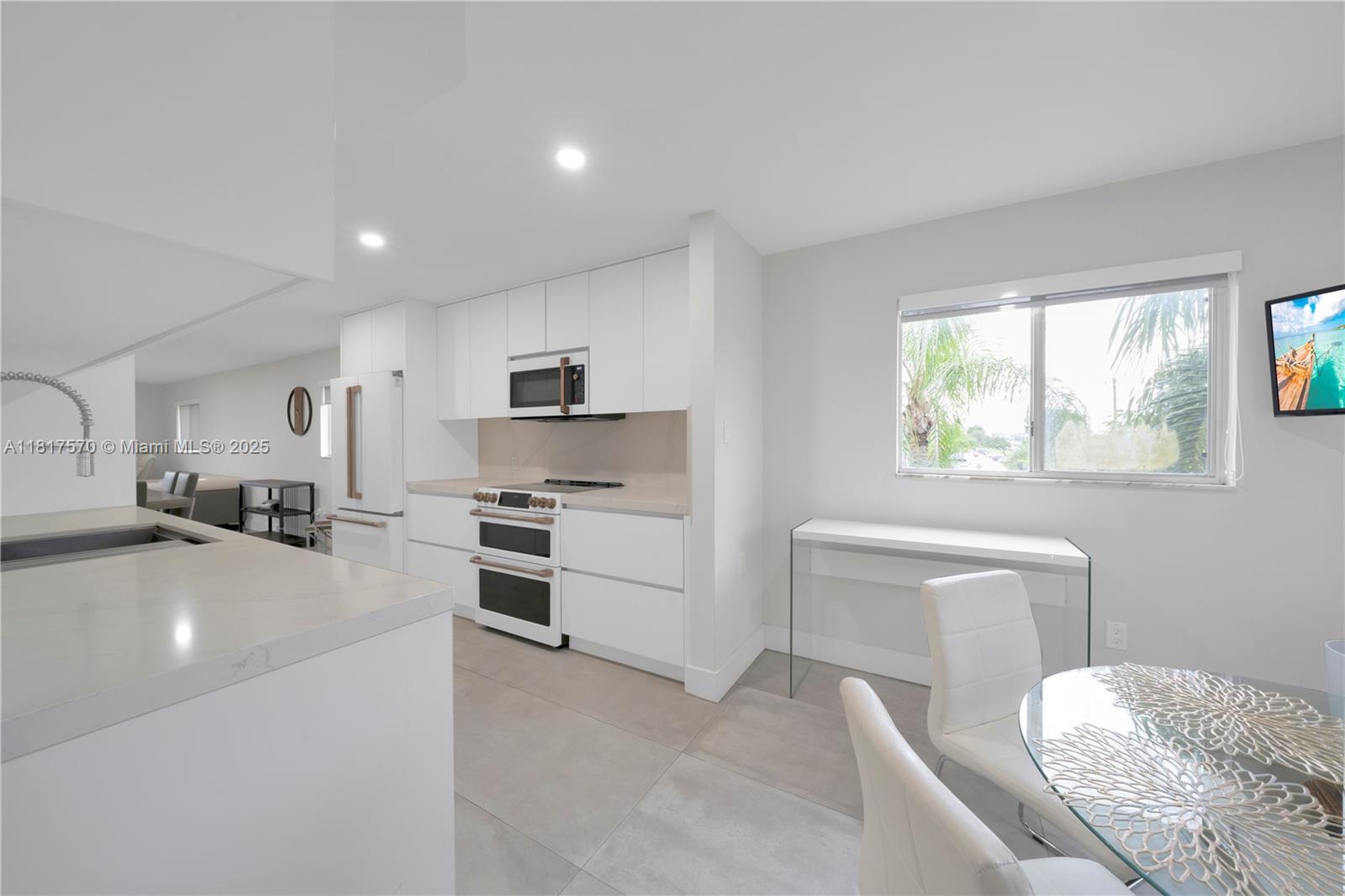 FALMOUTH - Residential