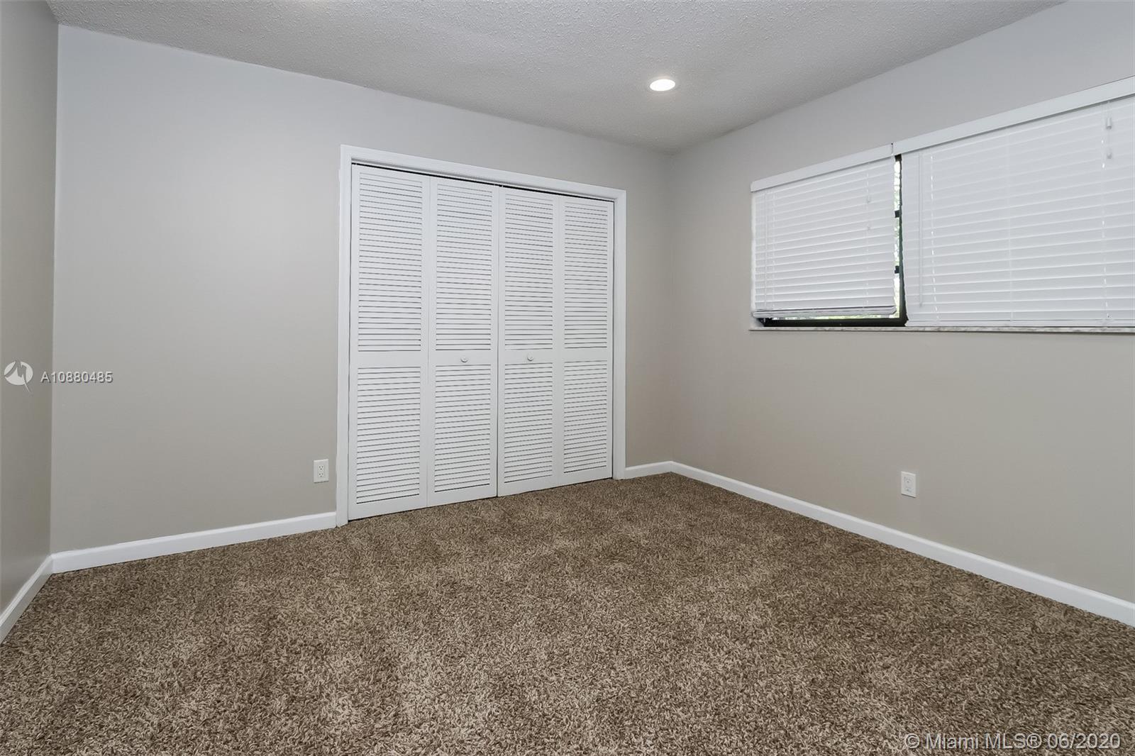 SOUTH SHORE 1 OF WELLINGT - Residential Lease