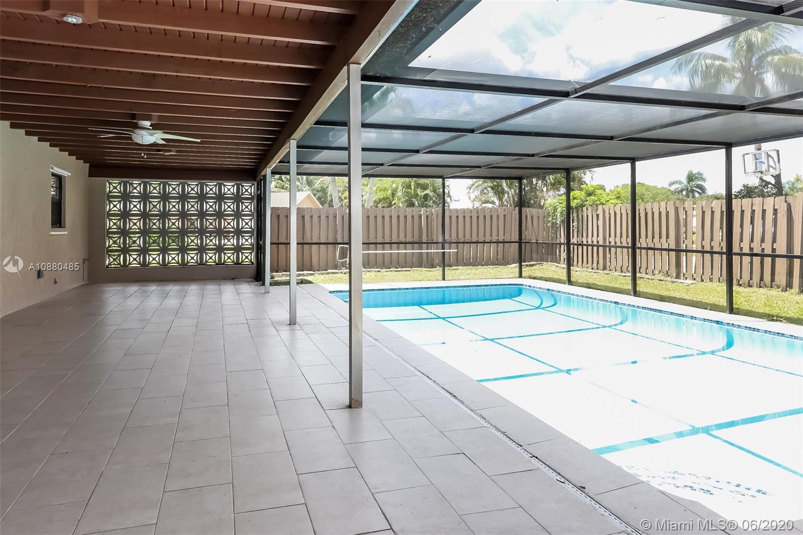 SOUTH SHORE 1 OF WELLINGT - Residential Lease