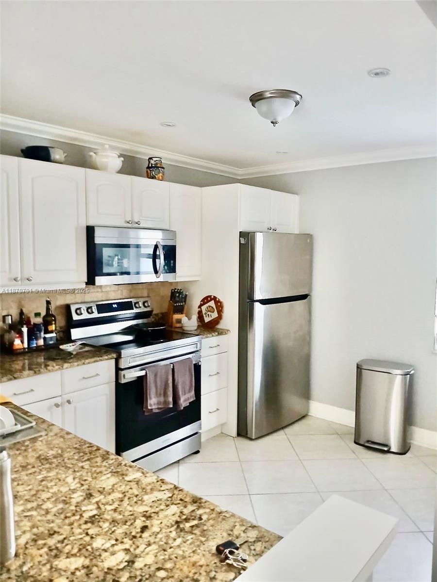 Beautifully remodeled 2 bedroom / 2 bathroom Co-Op in a 55+ quiet community, located in the heart of Hallandale Beach. This bright and spacious apartment features a modern kitchen with stainless steel appliances. Enjoy the Florida lifestyle with resort-style amenities including pool, clubhouse, and social activities. Conveniently located just minutes from the beach, shopping centers, restaurants, and Gulfstream Park. Low maintenance cost! For additional information please text the Listing Agent. *Photos coming soon*