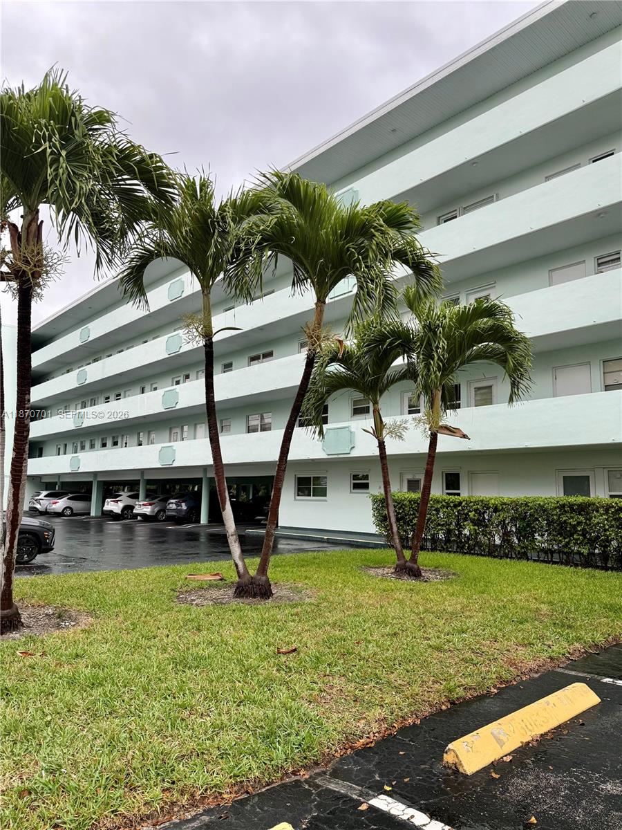 FAIRWAYS NORTH CO-OP - Residential