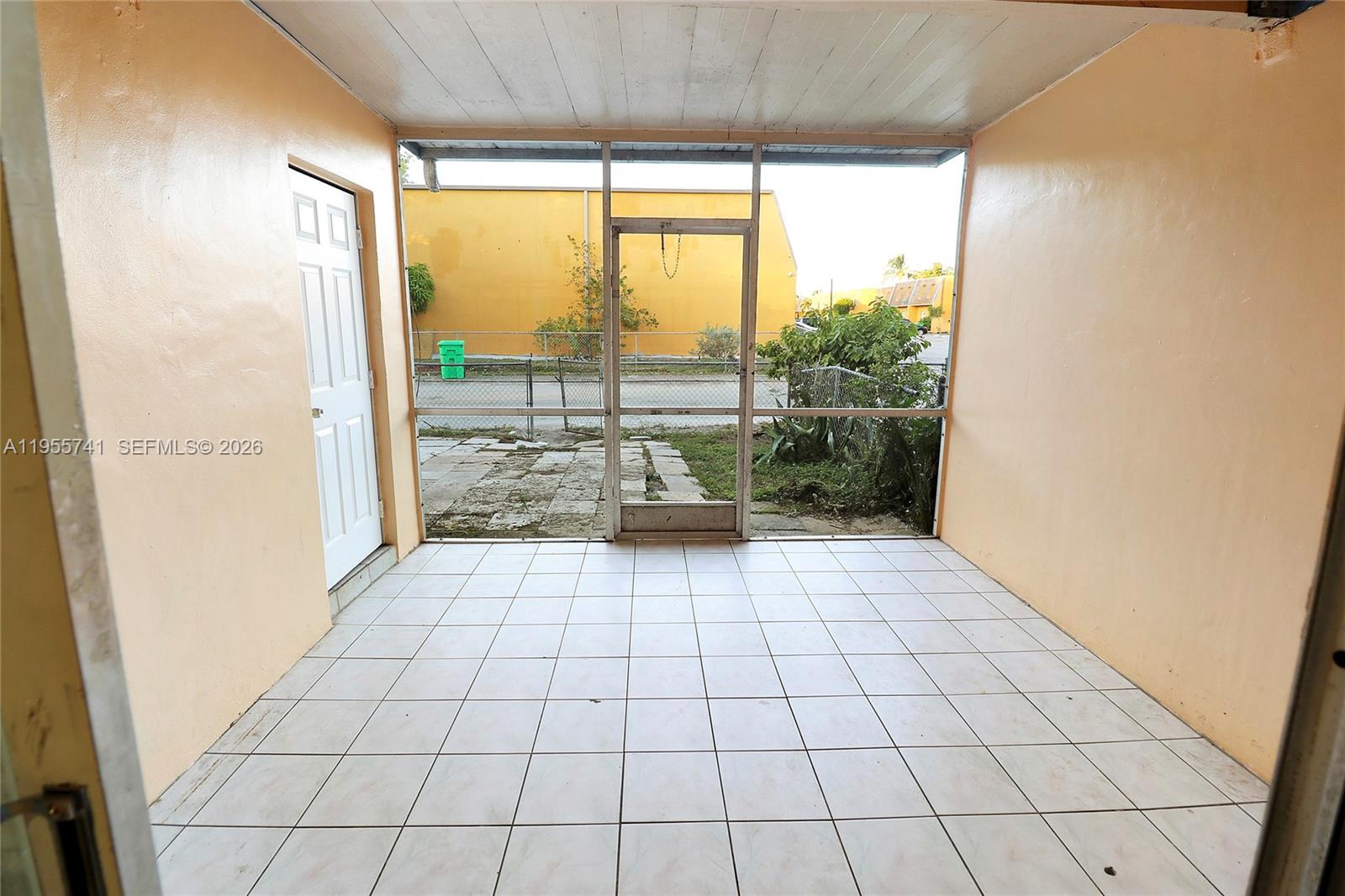 SUNRISE TOWNE PREFERRED 4 - Residential