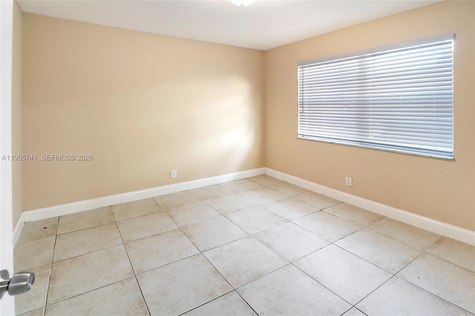 SUNRISE TOWNE PREFERRED 4 - Residential