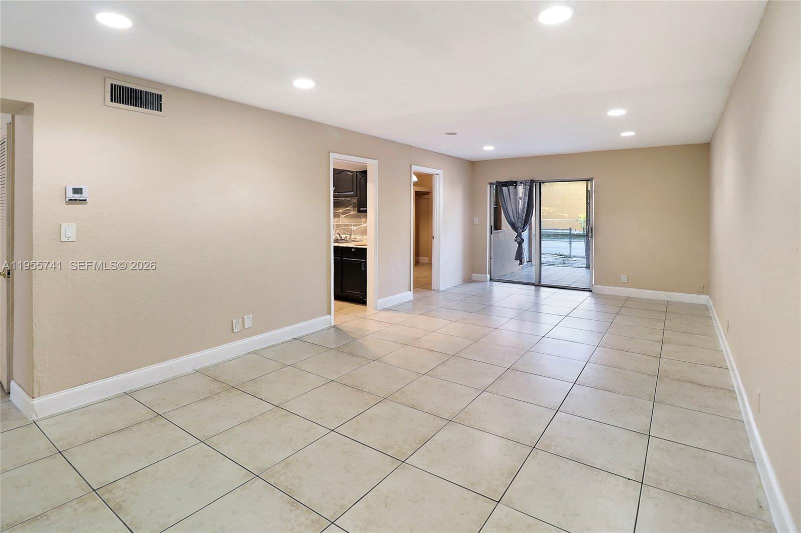 SUNRISE TOWNE PREFERRED 4 - Residential