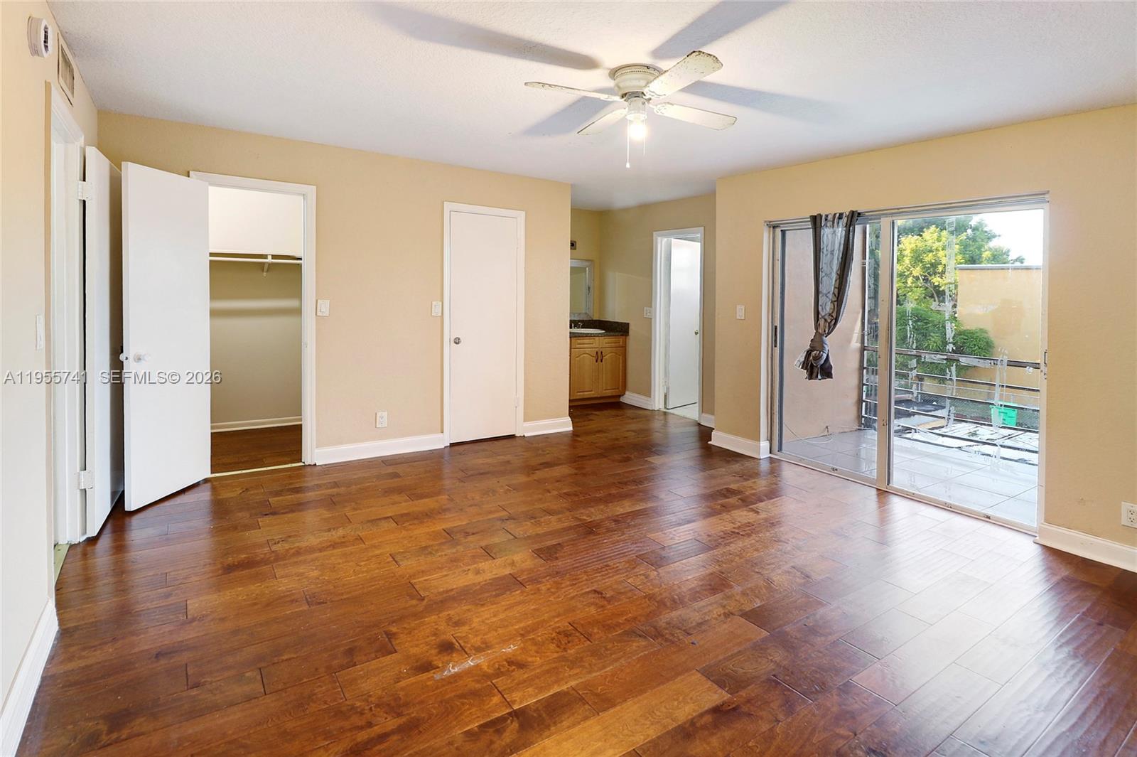 SUNRISE TOWNE PREFERRED 4 - Residential