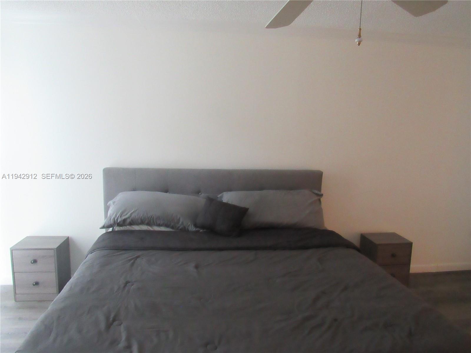 RIVER REACH CONDOMINIUM I - Residential Lease