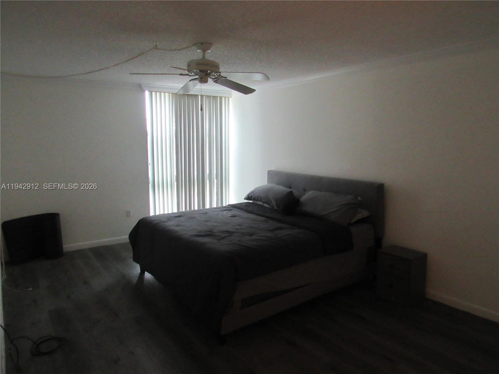 RIVER REACH CONDOMINIUM I - Residential Lease